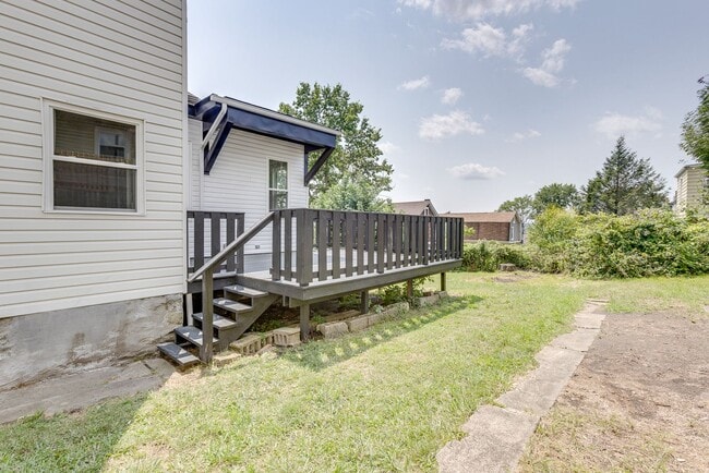 Building Photo - 19 Allen St