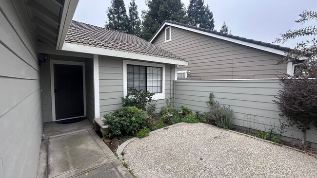 Building Photo - 3545 Thomas More Way