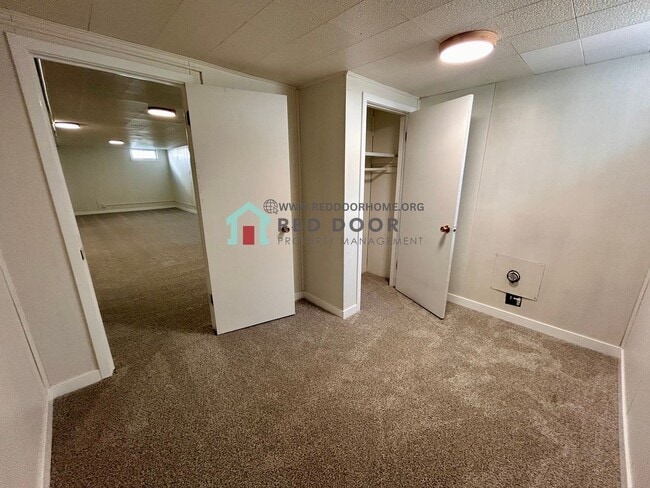 Building Photo - 5-bedroom, 2-bathroom house offers the perfect blend of comfort and functionality