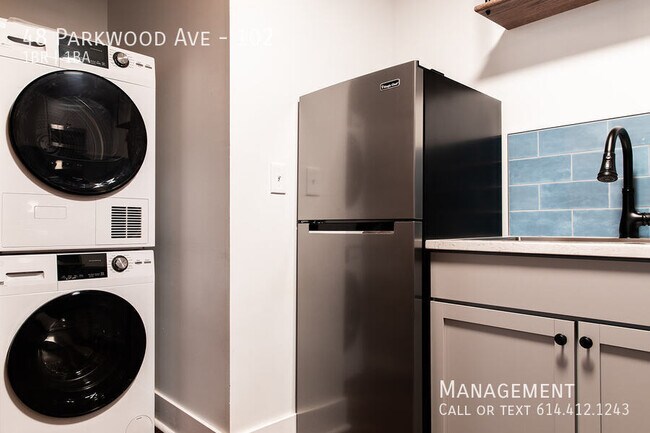 Building Photo - 48 Parkwood Ave