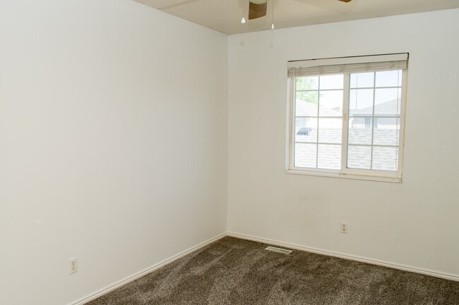 Building Photo - 97 Penhurst Pl
