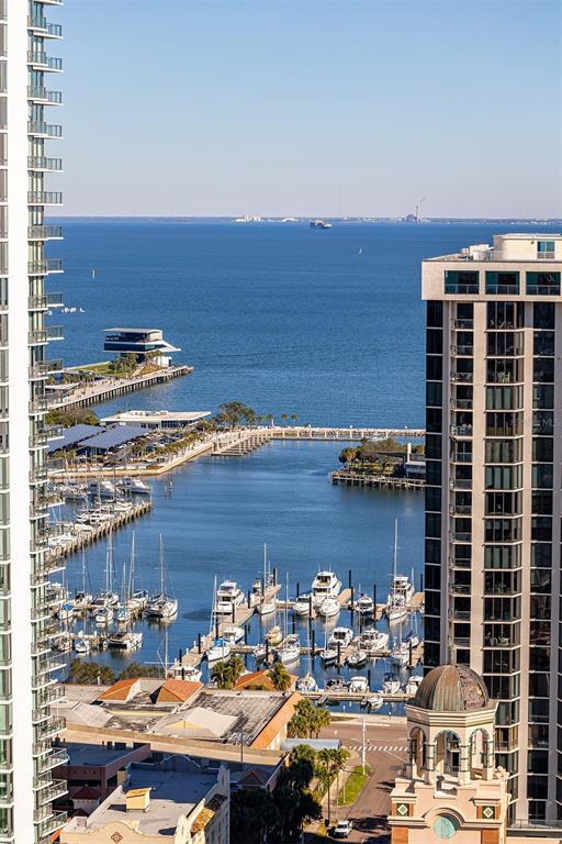 Building Photo - 275 1st Ave S