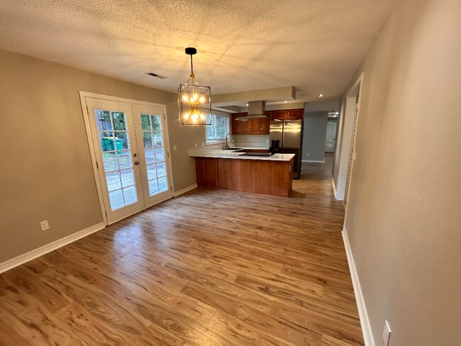 Building Photo - 6060 SW 170th Ave