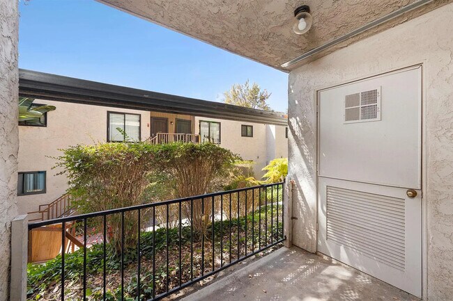 Building Photo - 6725 Mission Gorge Rd