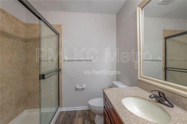 Building Photo - 8921 Inkster St