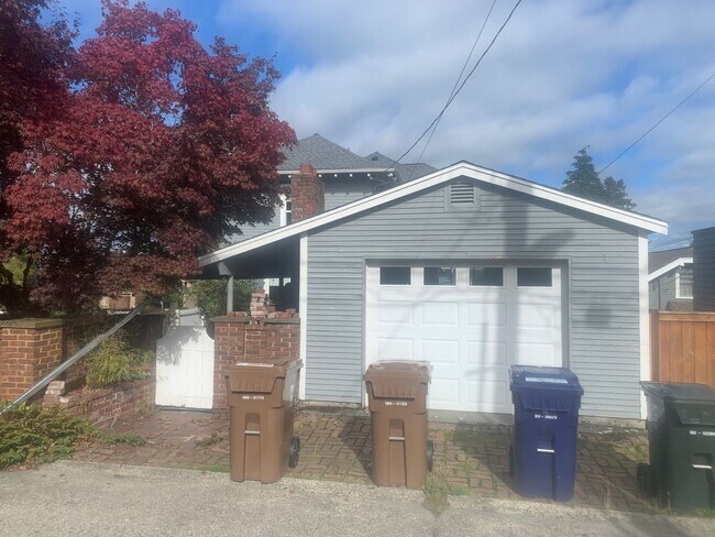 Building Photo - Historic North Slope Charm with Sweeping Sound Views — 4BR/1.5BA