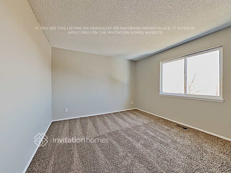 Building Photo - 9906 Garland Dr