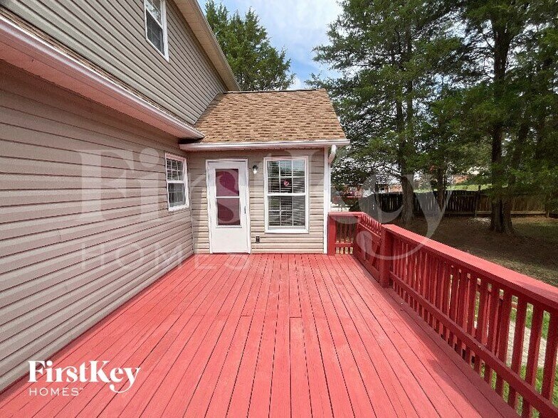 Building Photo - 6004 Stone Bluff Dr