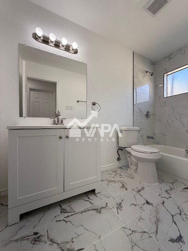 Building Photo - 13535 Coleridge St