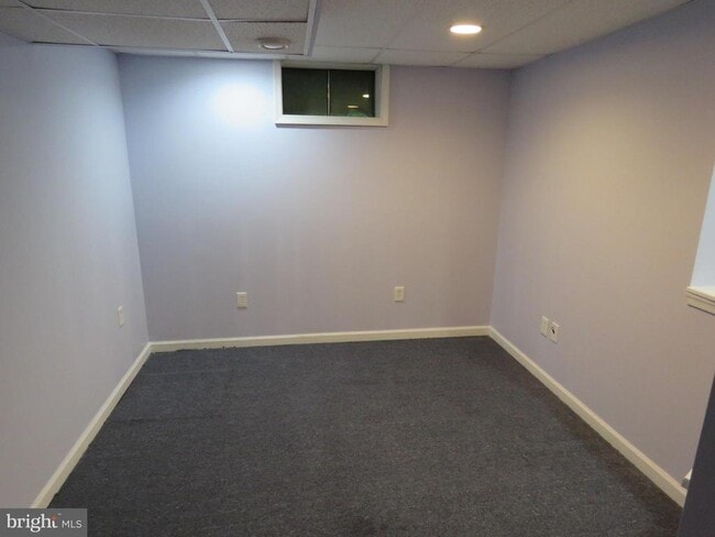 Building Photo - 636 Yale Ct