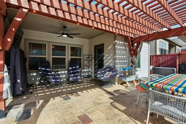 Building Photo - 13030 Vista Holw