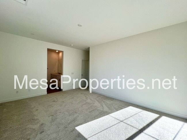 Building Photo - 2156 Willow Wisp