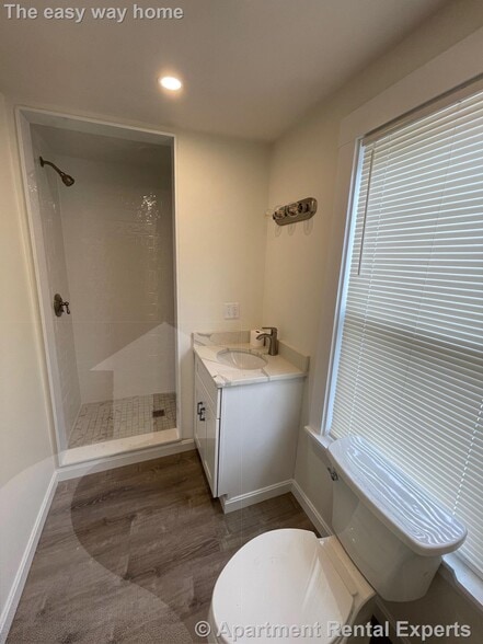 Building Photo - 72-74 Washington St Unit #6