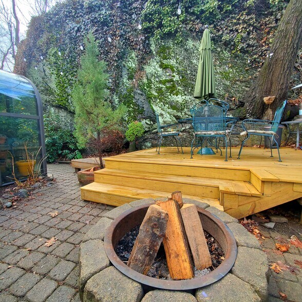 Back Yard and Deck - 191 Elliot St