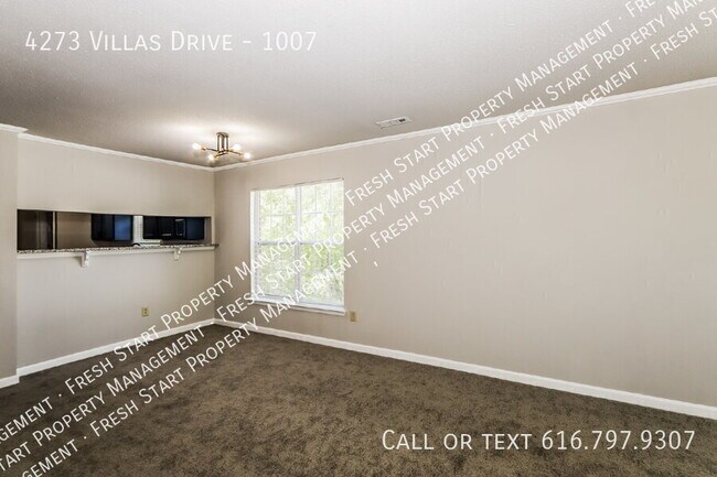 Building Photo - 4273 Villas Dr