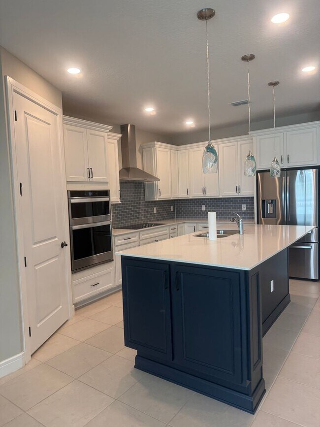 Building Photo - Lakeview Living with Bonus Flex Space & Resort-Style Amenities