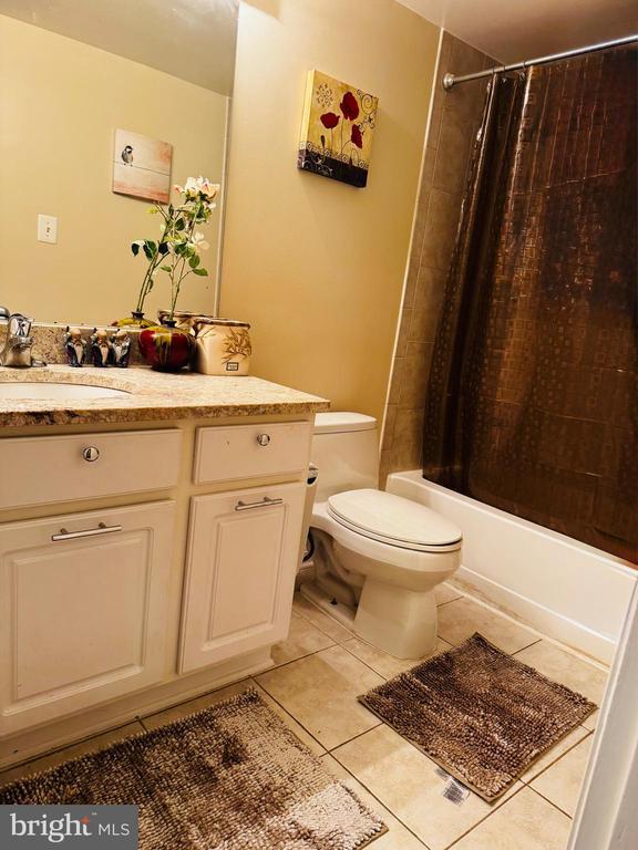 Building Photo - 118 Westwick Ct