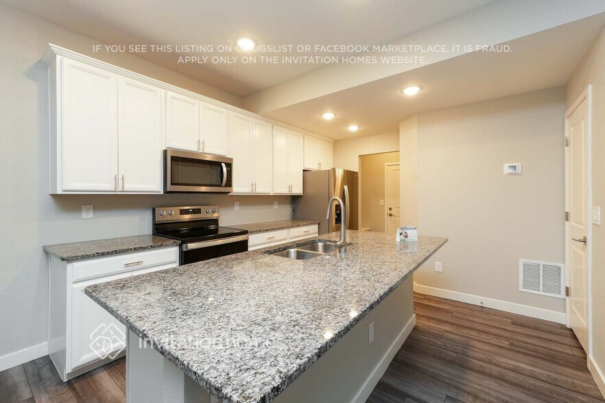 Building Photo - 6220 Big Bird Dr