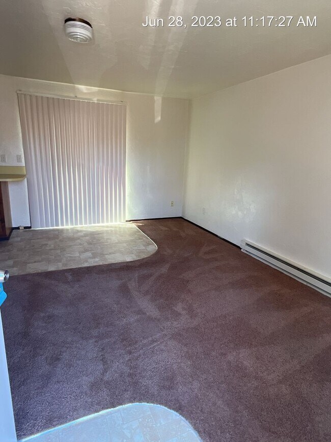 Building Photo - OWN858