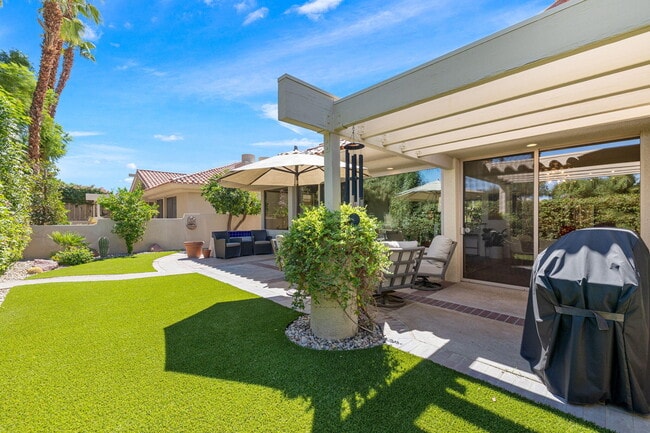 Building Photo - 47 N Kavenish Dr