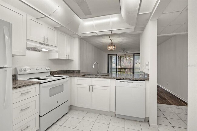 Building Photo - 14130 Rosemary Ln