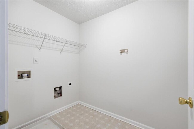Building Photo - 2913 Greyhawk Ln
