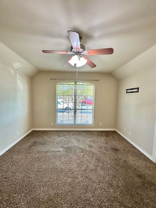 Building Photo - Now Available - Charming 3 Bedroom Patio Home