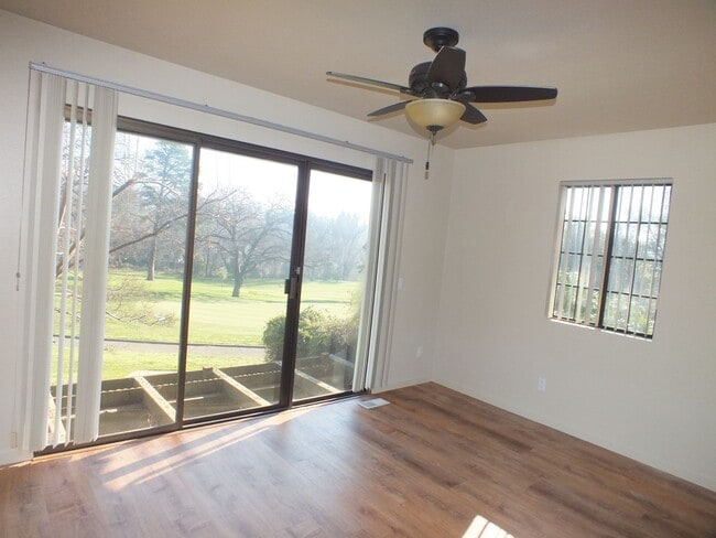 Building Photo - Cameron Park 2/2.5 2500 sf home on the golf course - Fully remodeled!