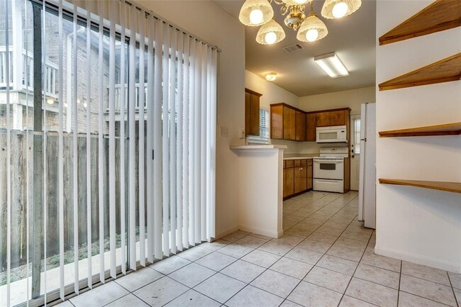 Building Photo - 303 Rawhide Loop