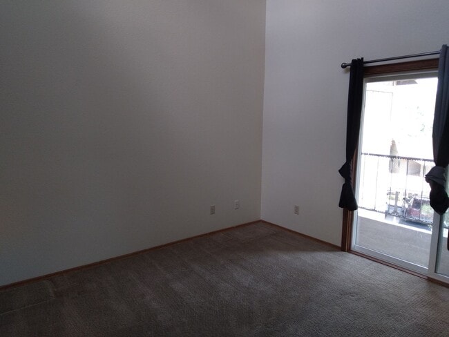 Building Photo - 937 W Madera Ln