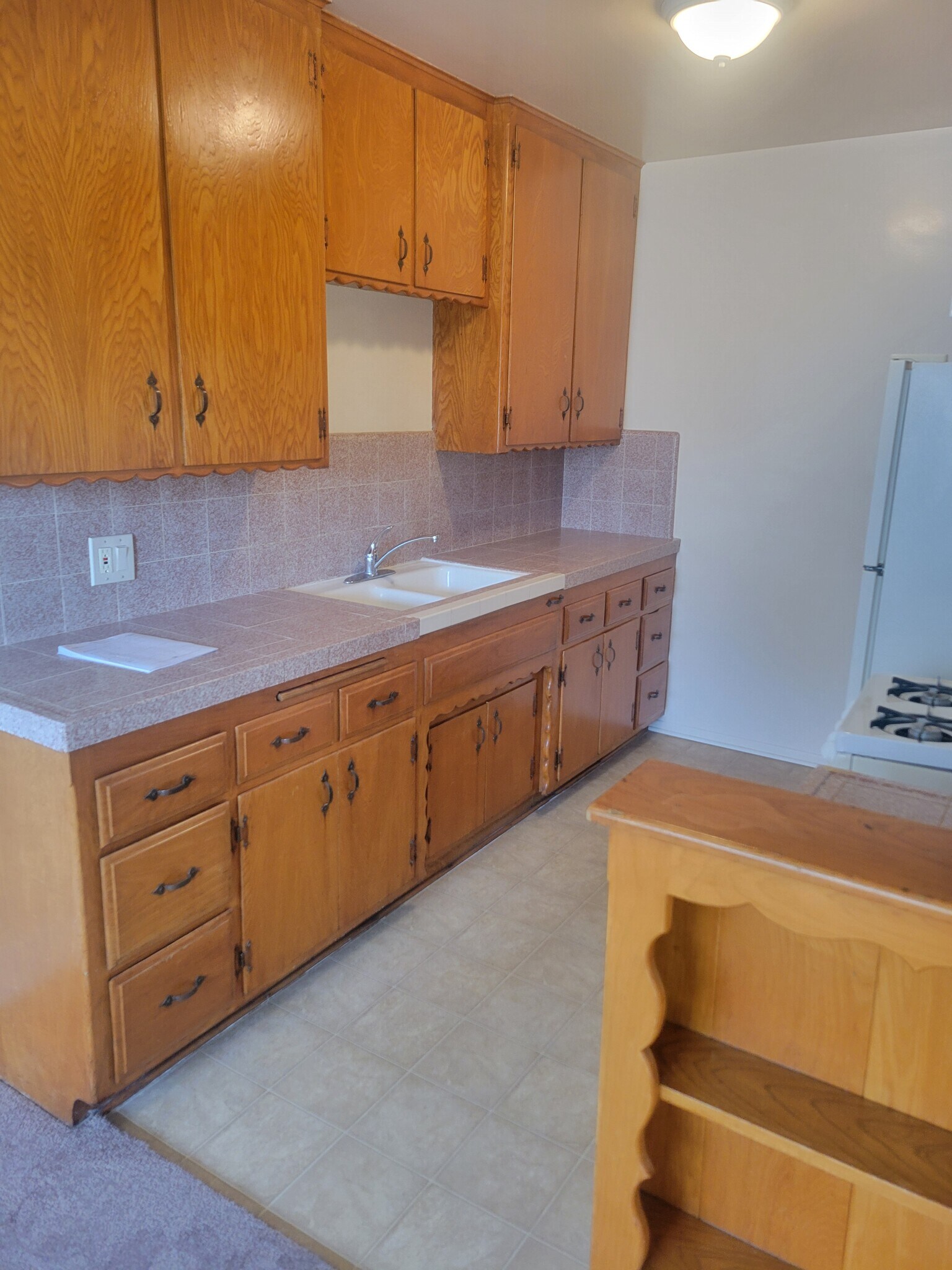 Building Photo - 806 Edgewood St