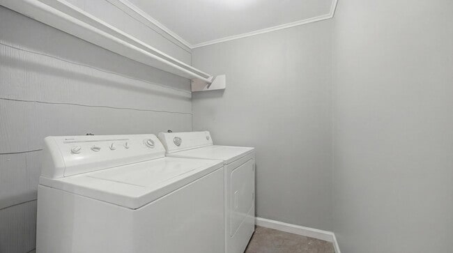 Building Photo - 3703 Redding Rd