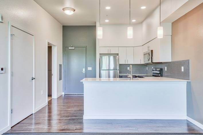 Building Photo - South Block Apartments