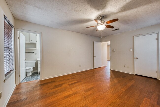 Building Photo - Spacious Home for Rent!