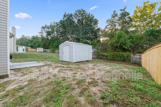 Building Photo - 2203 Grandwood Ln