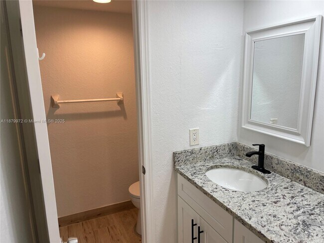 Building Photo - 2961 SW 87th Ave