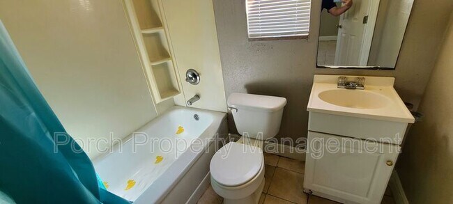 Building Photo - 1 Ellis Dr