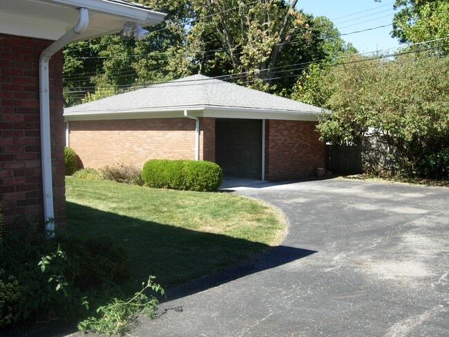 Building Photo - 1822 Ardleigh Rd