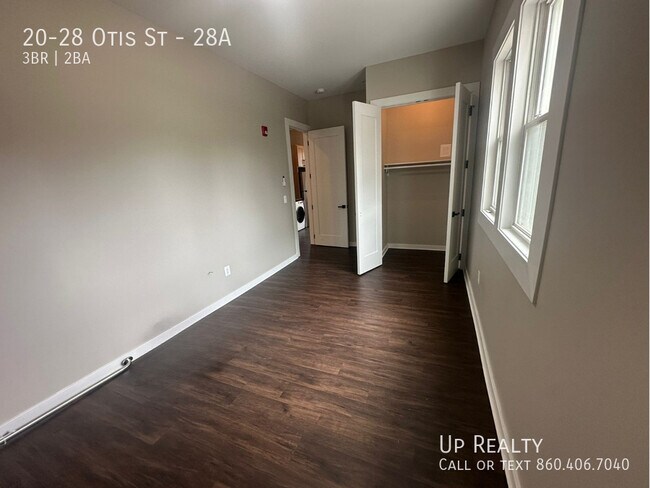 Building Photo - 20-28 Otis St-28A