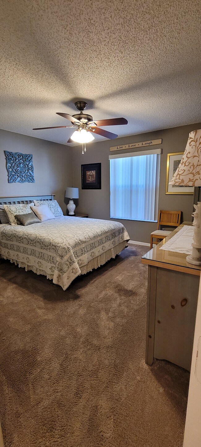 Building Photo - 1267 Mount Vernon Way