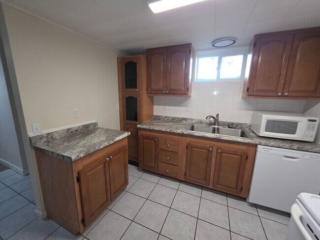 Building Photo - 2 bedroom unit in Berrien Springs