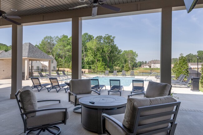 Building Photo - 815 Stonebrook Cir