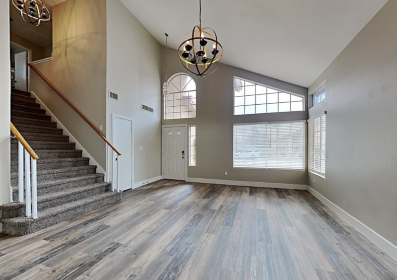 Building Photo - 5753 Indian Ridge Dr