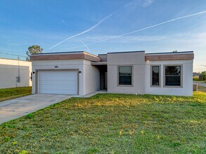 Building Photo - 2919 65th St W