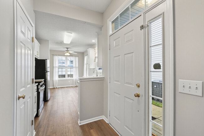 Building Photo - Beautiful Ranch Home Near Dining, Shopping & The Palladium