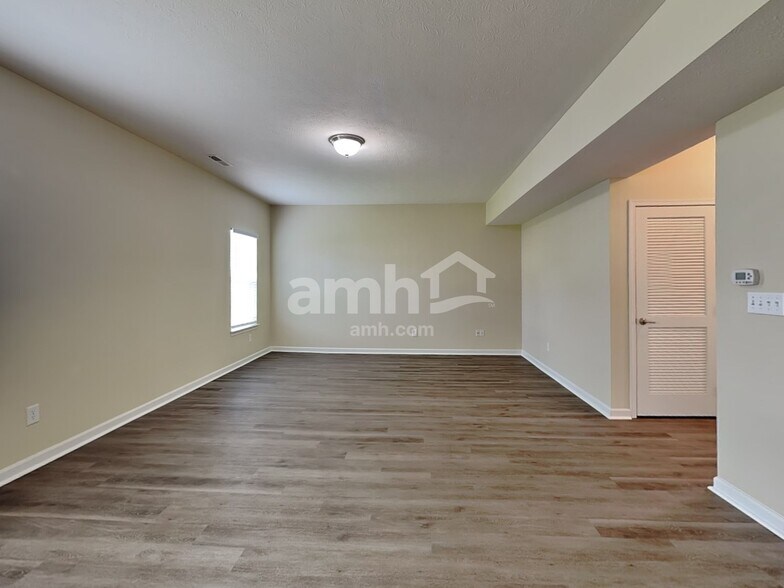 Building Photo - 2962 Hearthside Dr