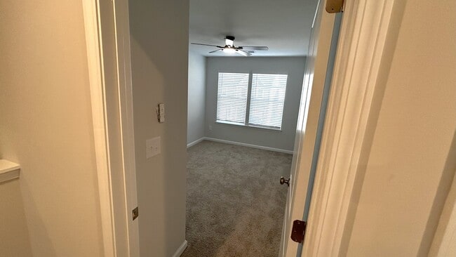 Building Photo - 236 Santorini Wy