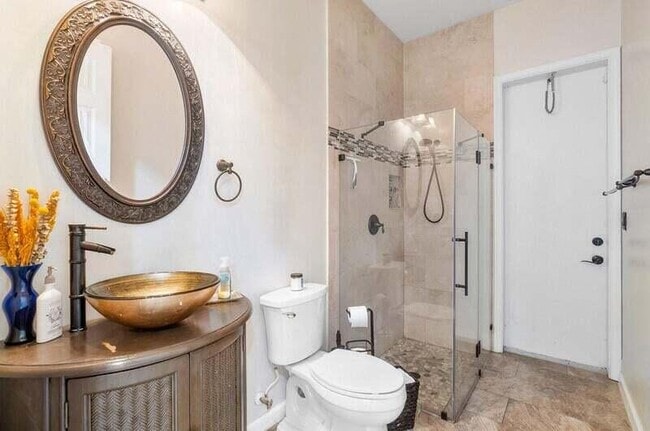 Building Photo - 9271 Madewood Ct