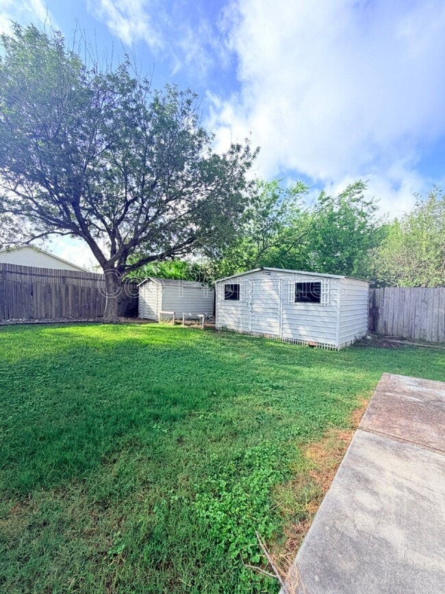 Building Photo - 3632 Candleknoll Cir