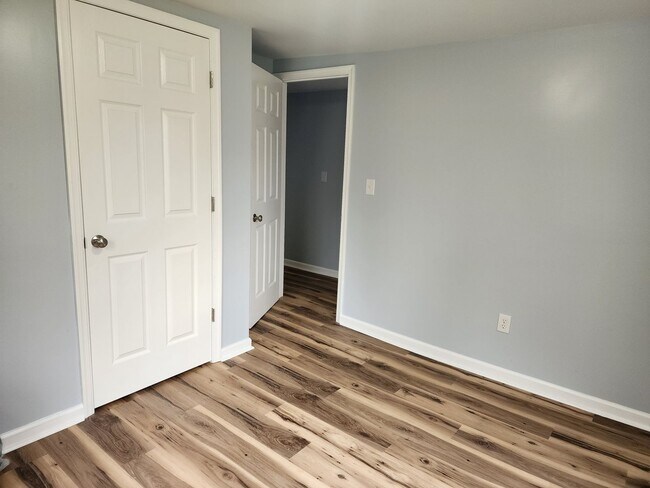 Building Photo - 3 bed 1 Bath Home Mount Airy